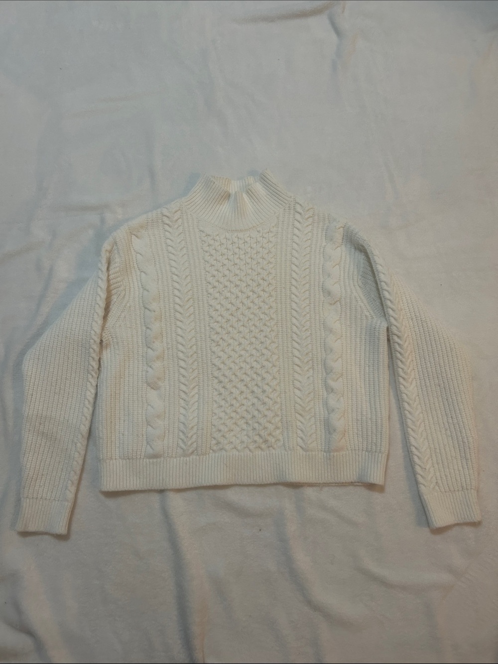 Banana Republic Women’s Sweater White Cable Knit Turtleneck - Size Medium